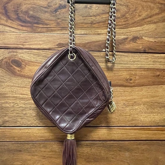 CHANEL Chain Hand bag Clover Charm Matelasse Square Lambskin 240401T - Picture 1 of 5